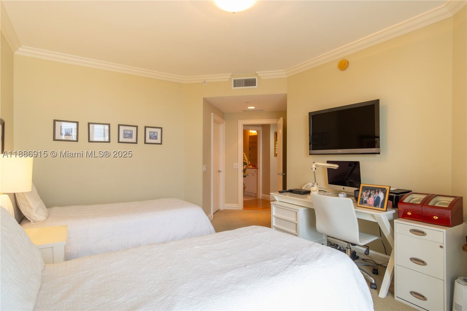 Real estate property located at 21050 Point Pl #2203, Miami-dade, Atlantic Iii At The Point, Aventura, FL
