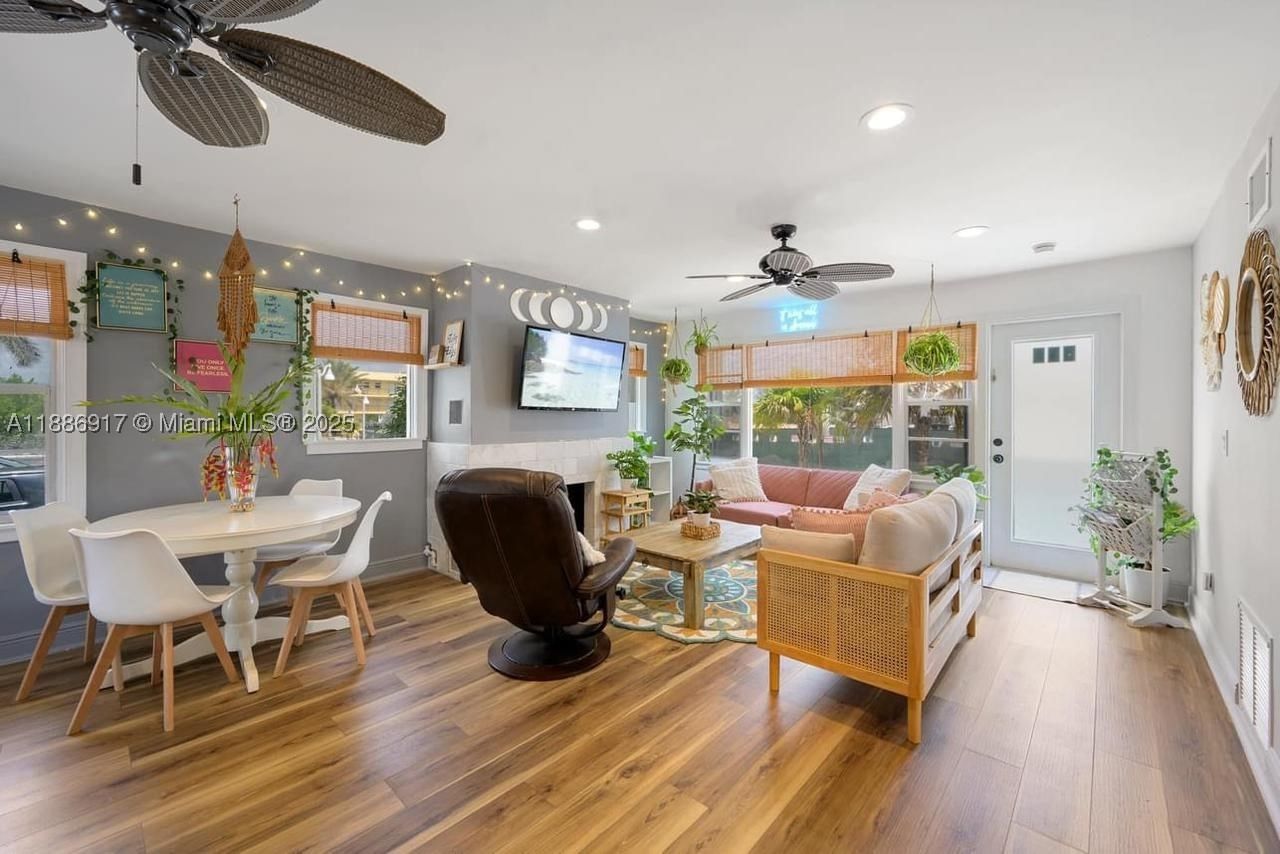 Real estate property located at 314 New Hampshire St #23, Broward, Chateau Gardens Condo, Hollywood, FL