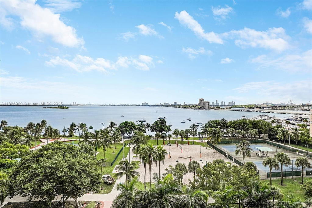 Real estate property located at 488 18th St #704, Miami-dade, Aria On The Bay Condo, Miami, FL