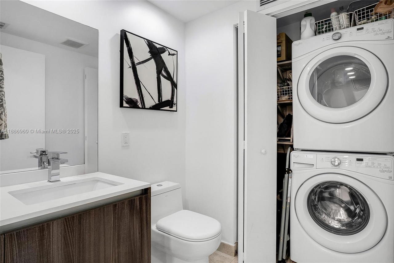 Real estate property located at 488 18th St #704, Miami-dade, Aria On The Bay Condo, Miami, FL