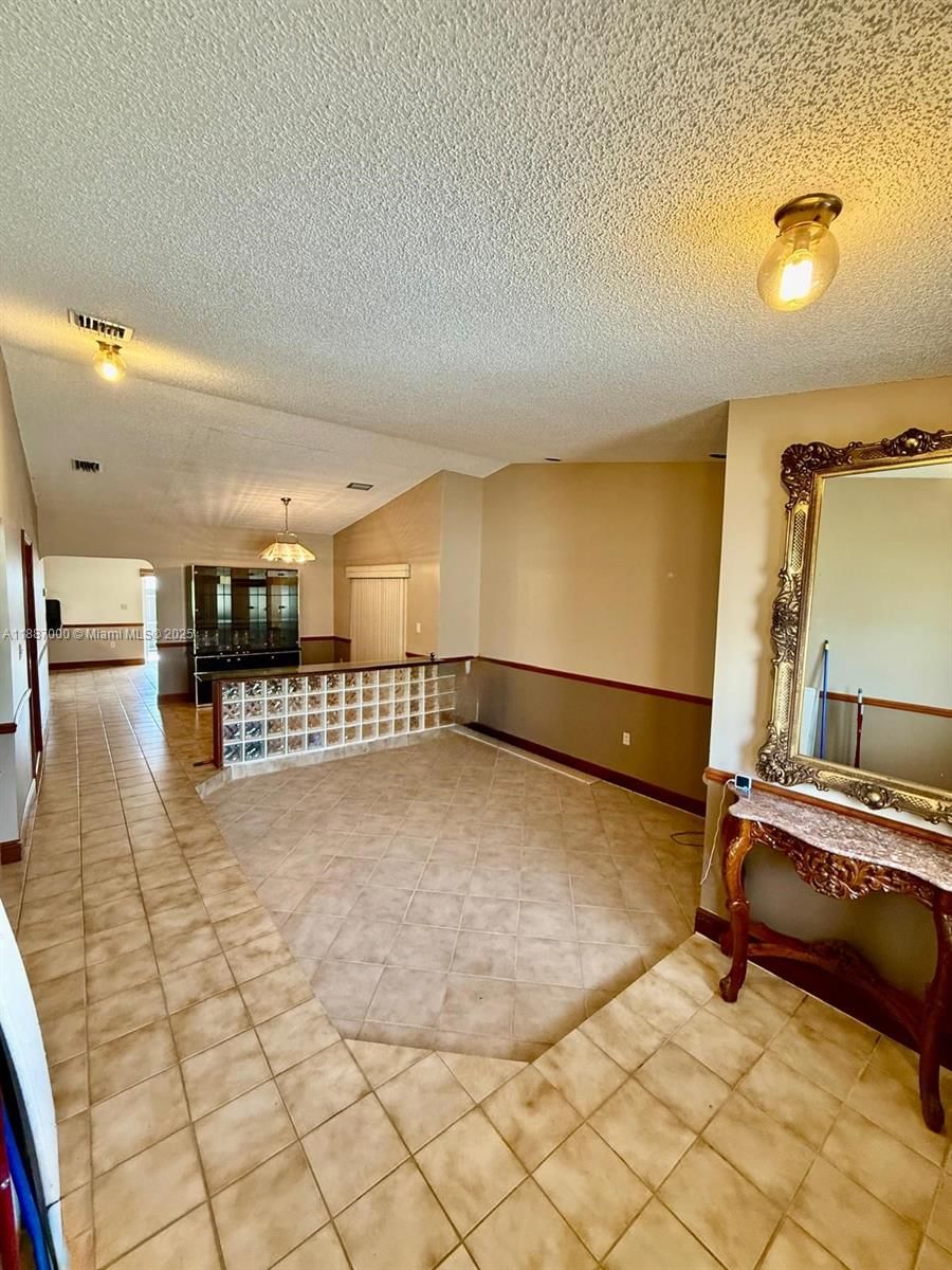 Real estate property located at 3781 97th Ave, Miami-dade, Central Hgts, Miami, FL