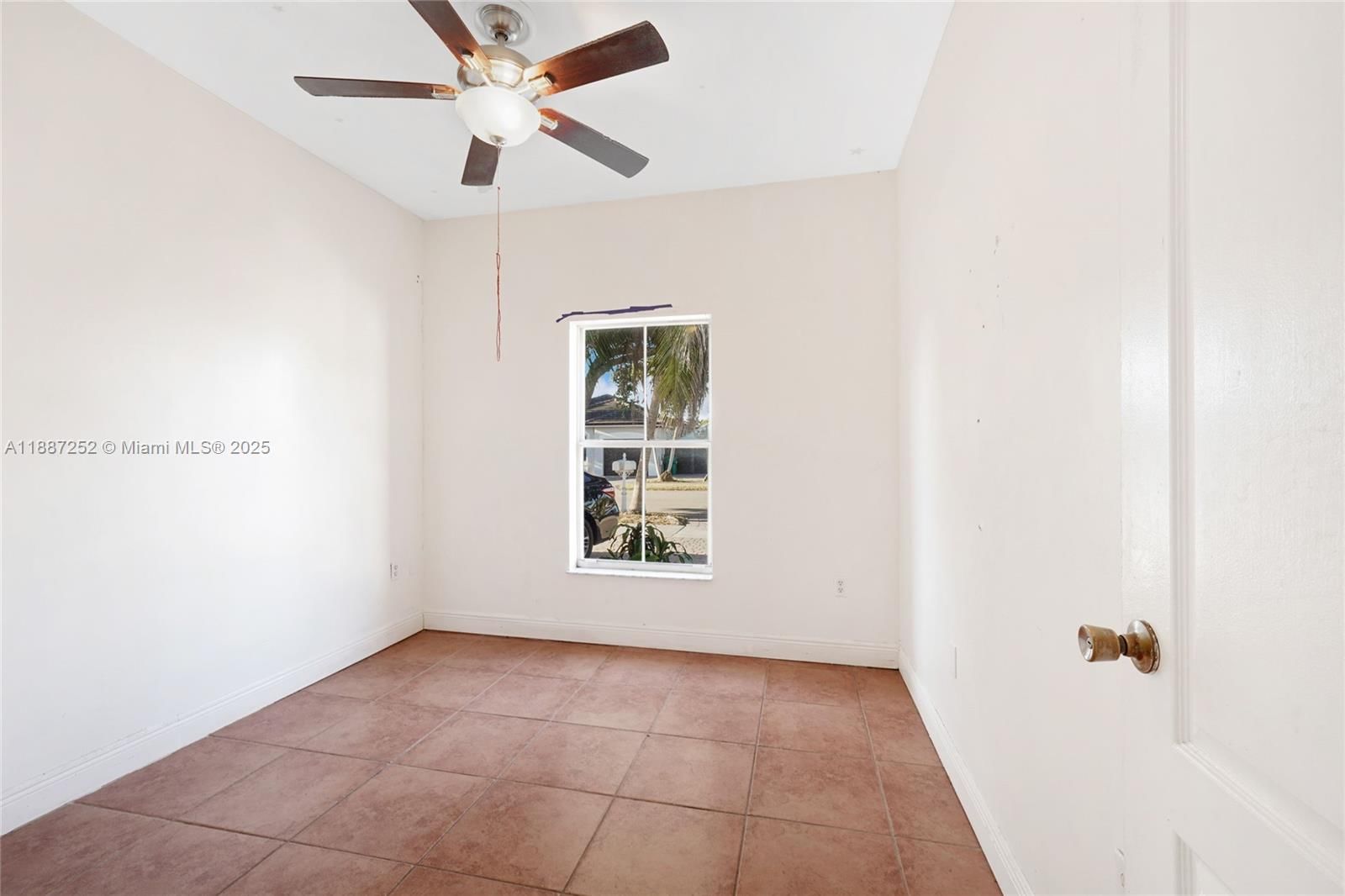 Real estate property located at 7978 200th St, Miami-dade, Spanish Lakes 2nd Addn, Hialeah, FL