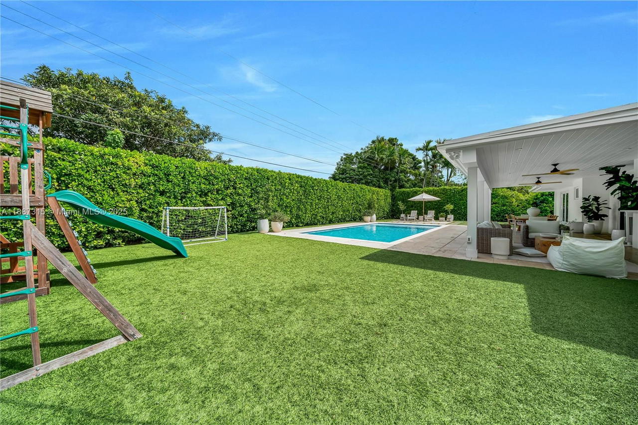 Real estate property located at 8975 83rd St, Miami-dade, Cypress Cove Ests Sec 2, Miami, FL