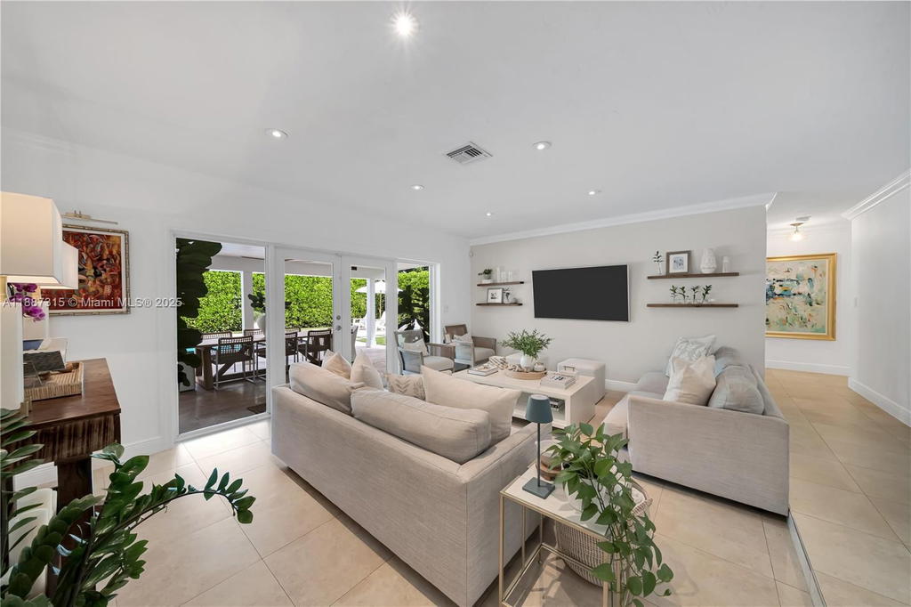 Real estate property located at 8975 83rd St, Miami-dade, Cypress Cove Ests Sec 2, Miami, FL