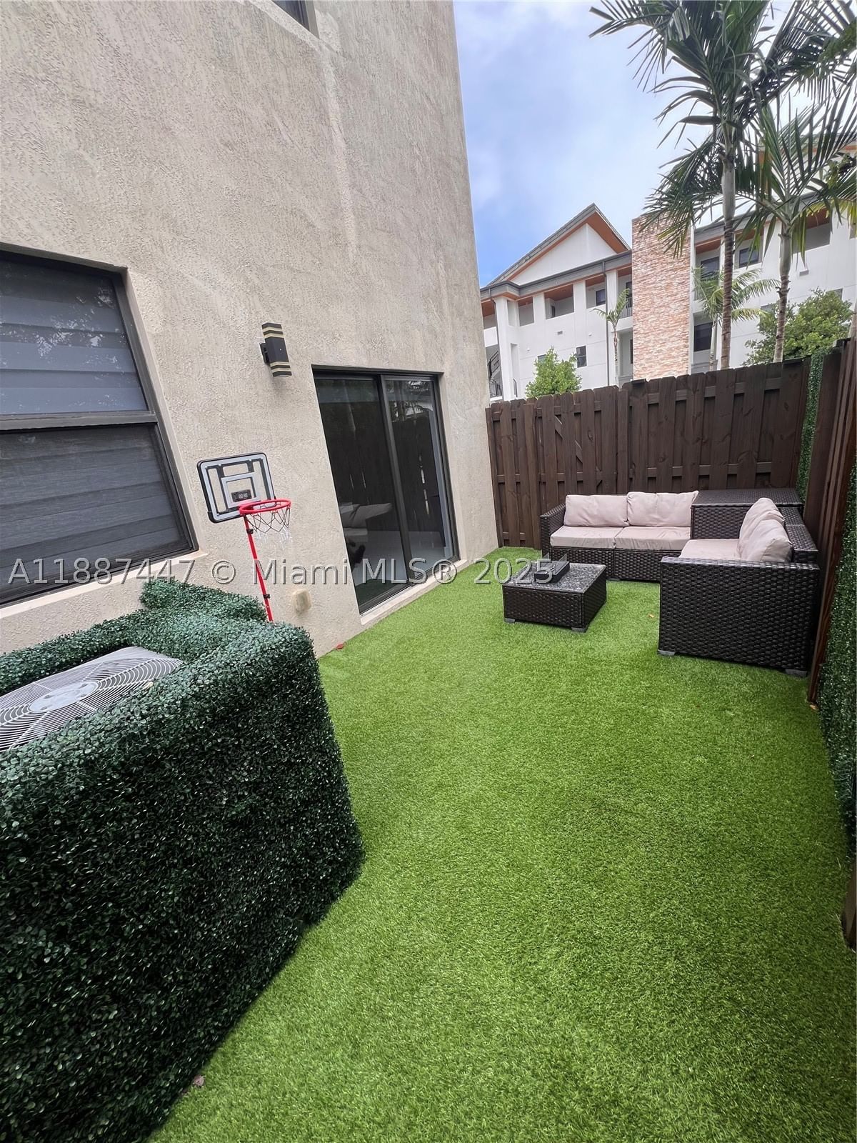 Real estate property located at 10431 82nd St #1, Miami-dade, Highland At Park Central, Doral, FL