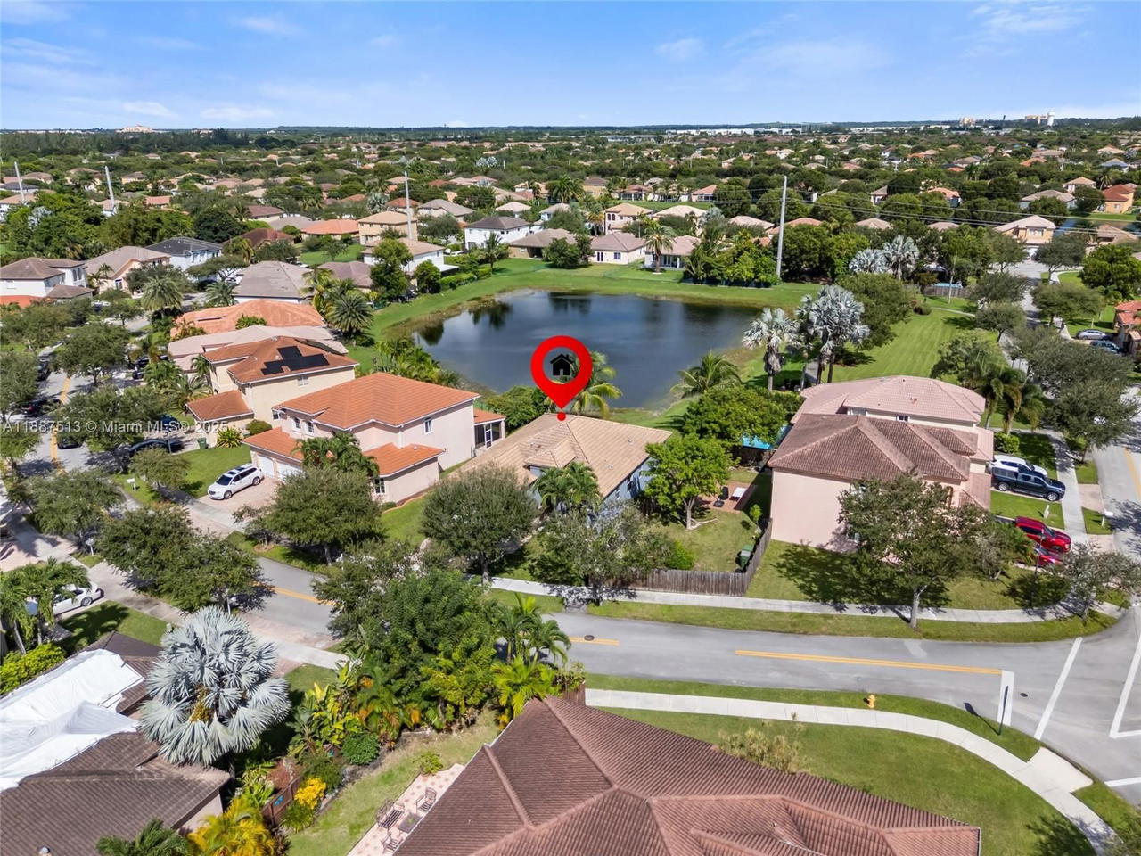 Real estate property located at 2111 14th Cir, Miami-dade, Keys Landing, Homestead, FL