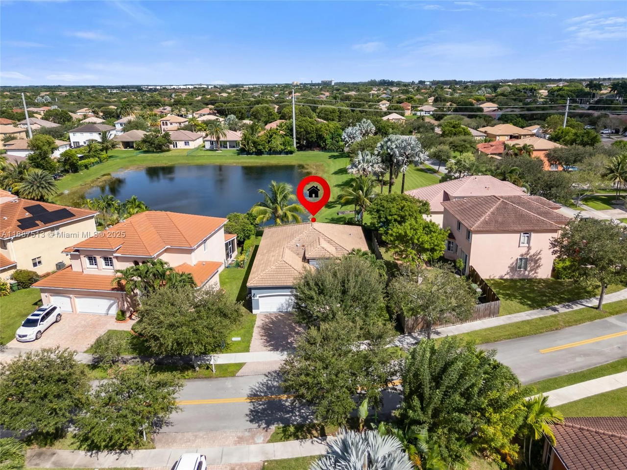 Real estate property located at 2111 14th Cir, Miami-dade, Keys Landing, Homestead, FL