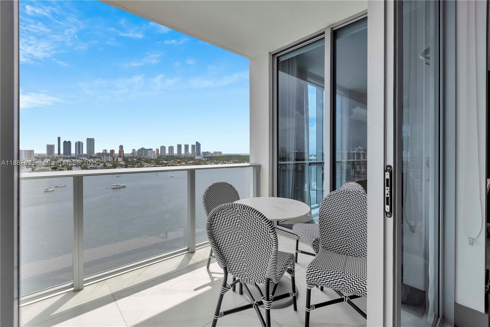 Real estate property located at 17111 Biscayne Blvd #1709, Miami-dade, Marina Palms Residences, North Miami Beach, FL