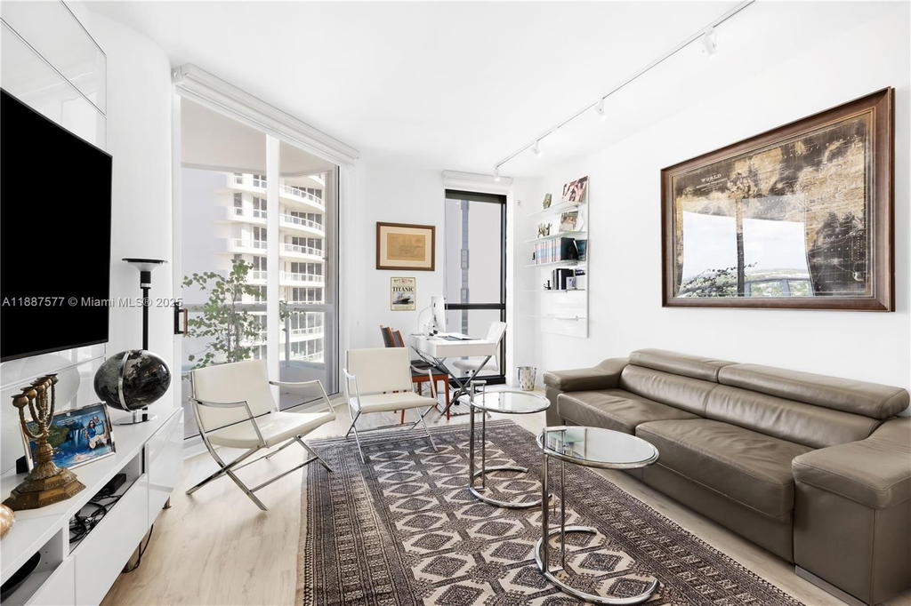 Real estate property located at 21150 Point Pl #1905, Miami-dade, Atlantic Ii At The Point, Aventura, FL