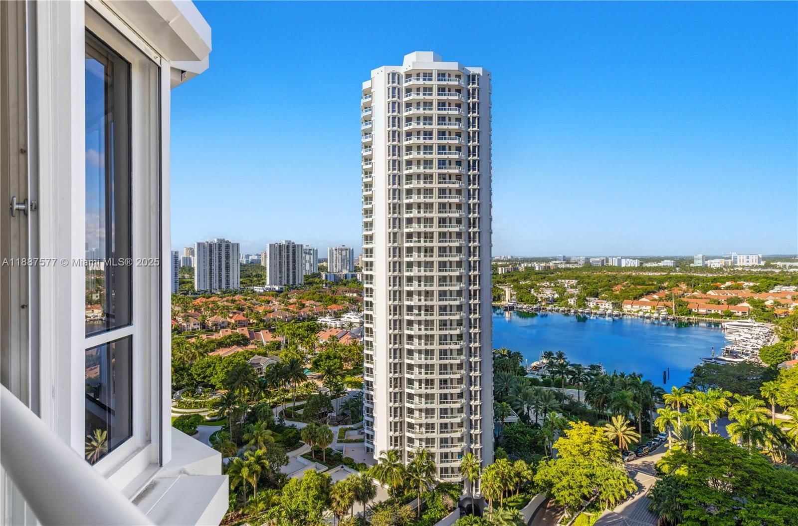 Real estate property located at 21150 Point Pl #1905, Miami-dade, Atlantic Ii At The Point, Aventura, FL