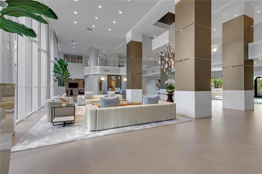 Real estate property located at 21150 Point Pl #1905, Miami-dade, Atlantic Ii At The Point, Aventura, FL