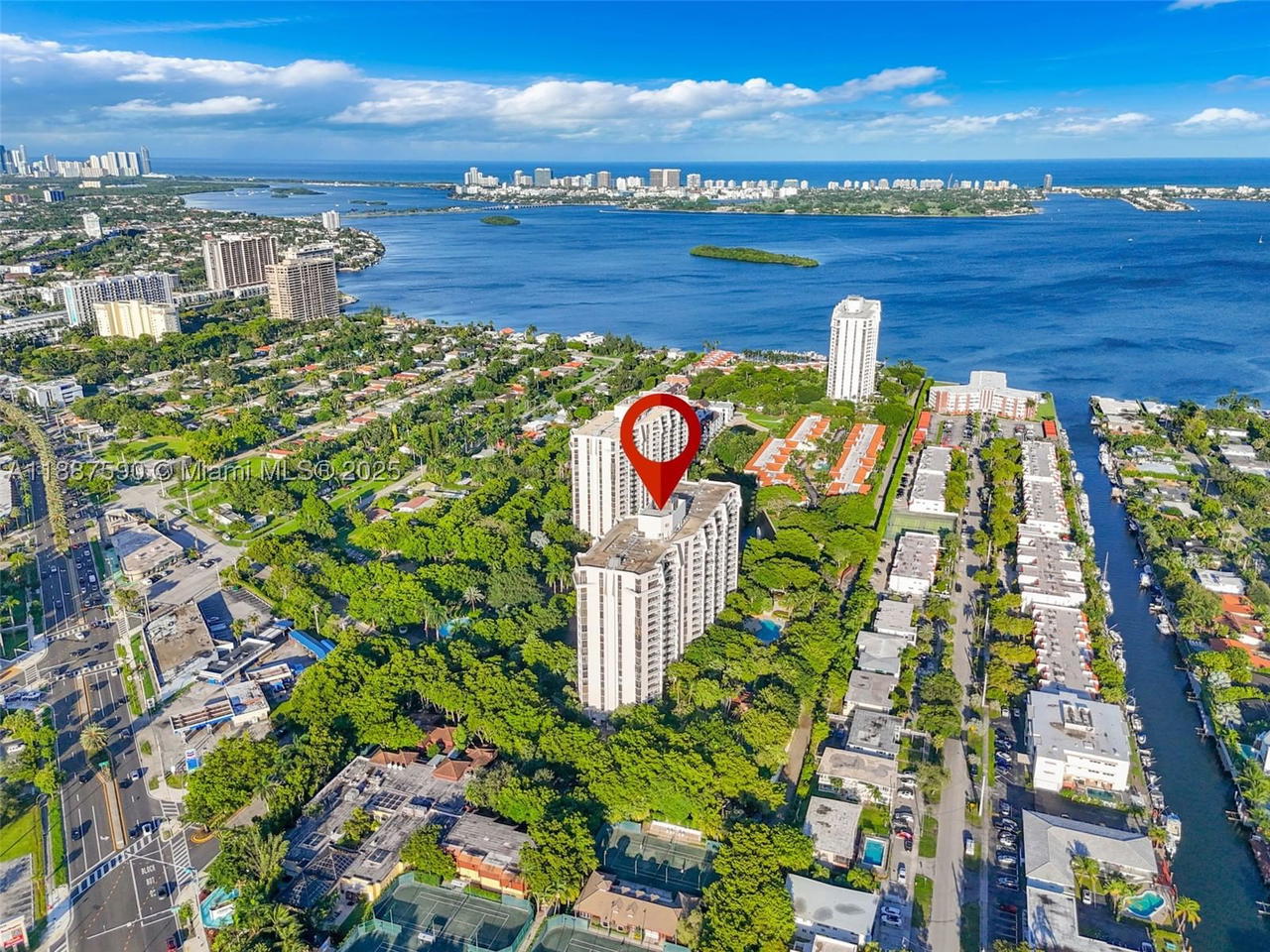 Real estate property located at 1000 Quayside Ter #505, Miami-dade, Towers Of Quayside Condo, Miami, FL
