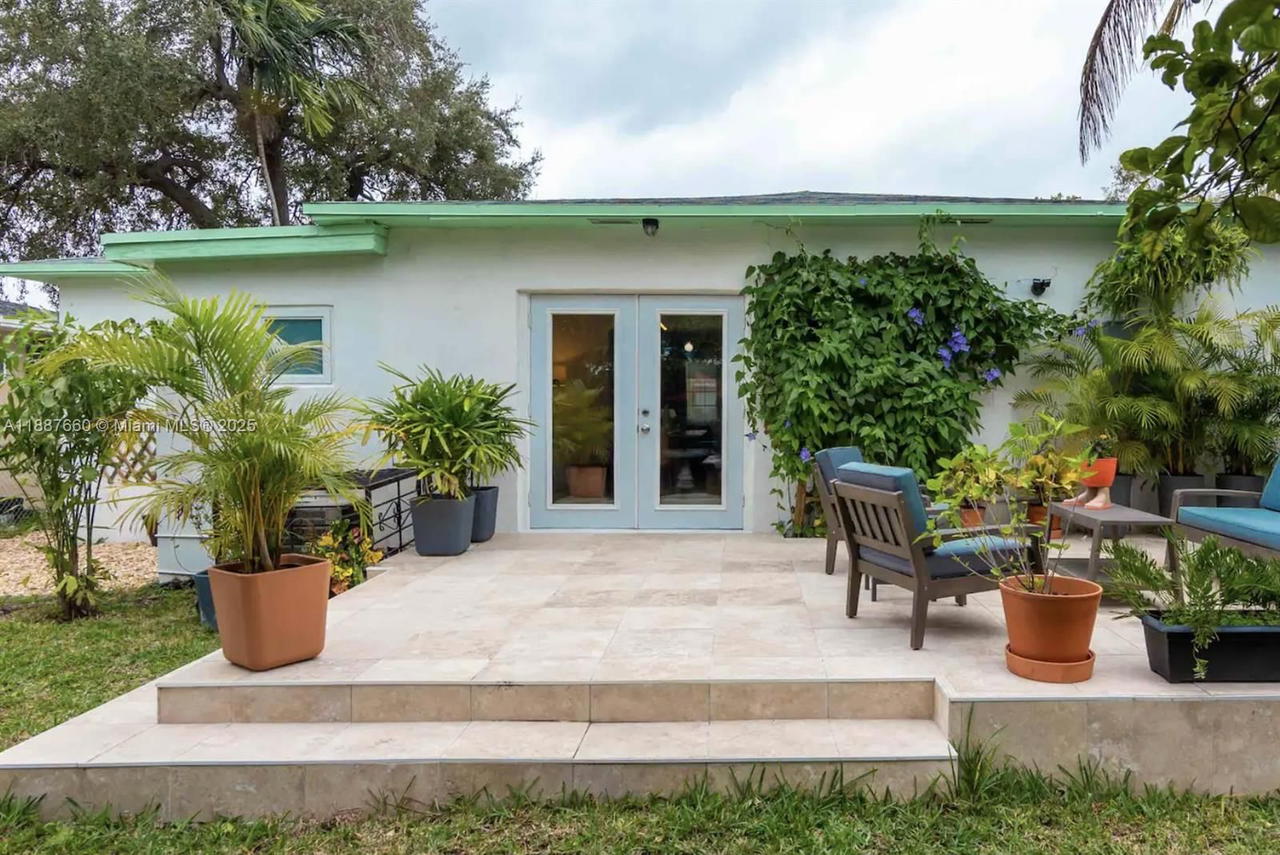 Real estate property located at 4765 Miami Ave, Miami-dade, Shadowlawn, Miami, FL