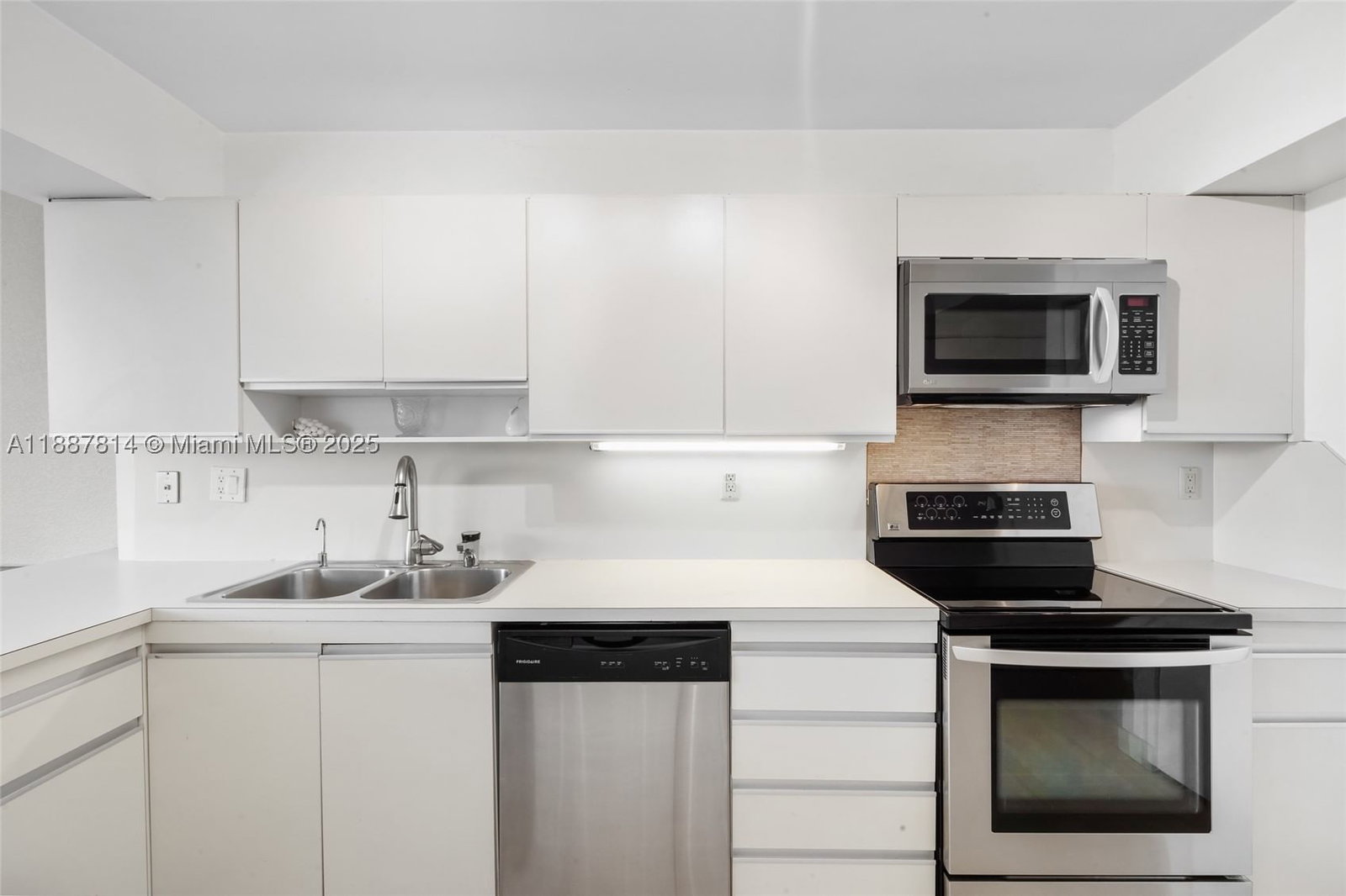 Real estate property located at 19667 Turnberry Way #3D, Miami-dade, Turnberry Isle South Cond, Aventura, FL