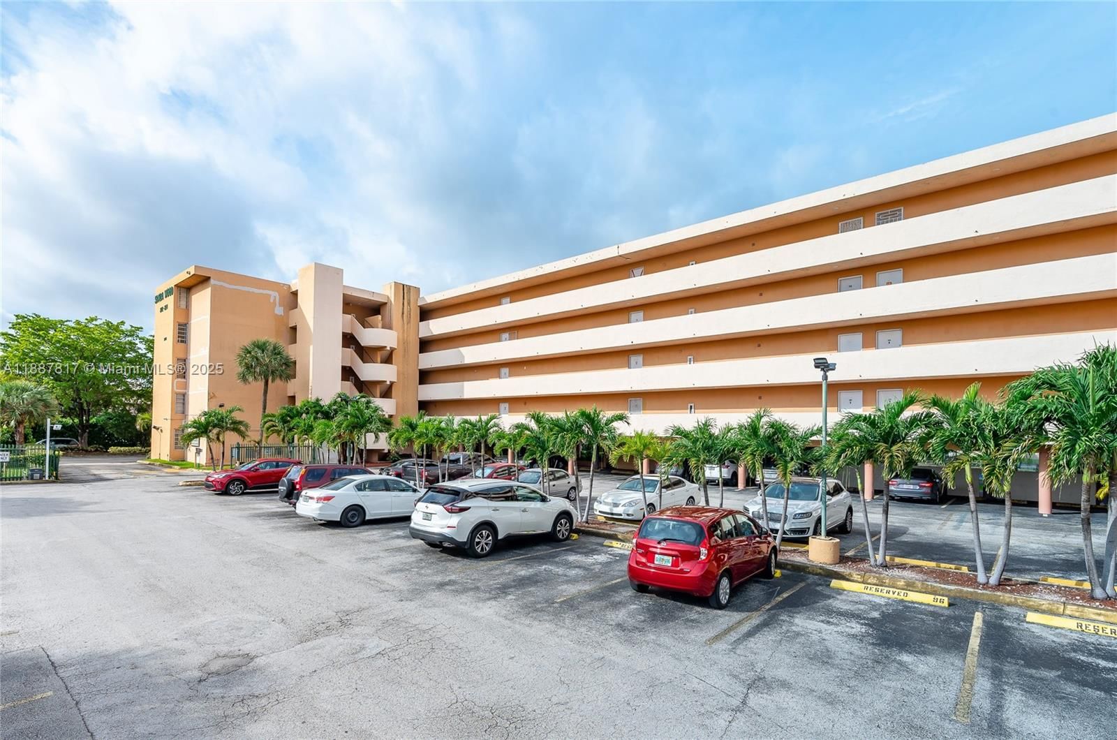 Real estate property located at 802 87th Ave #216, Miami-dade, Sandalwood Condo Apts, Miami, FL