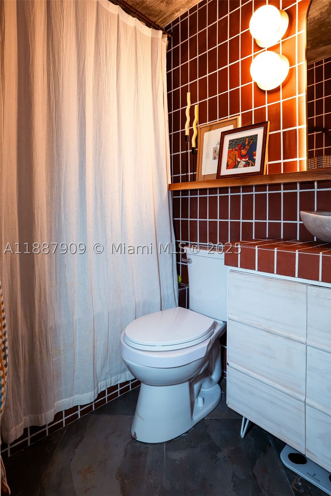 Real estate property located at 1801 Treasure Dr #526, Miami-dade, North Bay Villas Condo, North Bay Village, FL