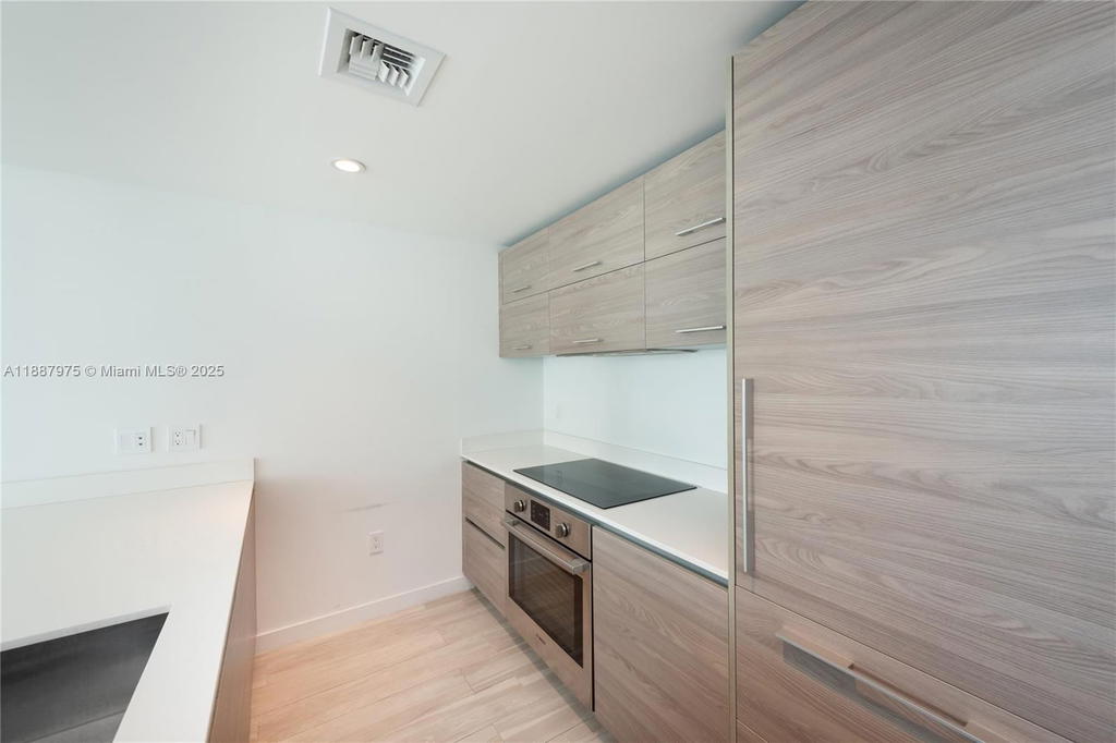Real estate property located at 1300 Miami Ave #1003, Miami-dade, 1300 S Miami Avenue Condo, Miami, FL