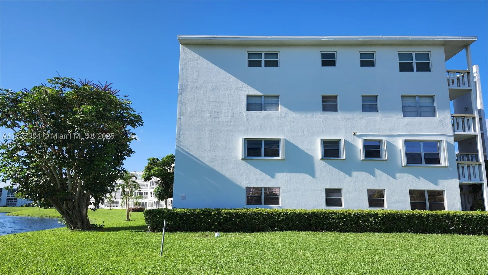 Real estate property located at 2079 Harwood F #2079, Broward, Harwood F Condo, Deerfield Beach, FL
