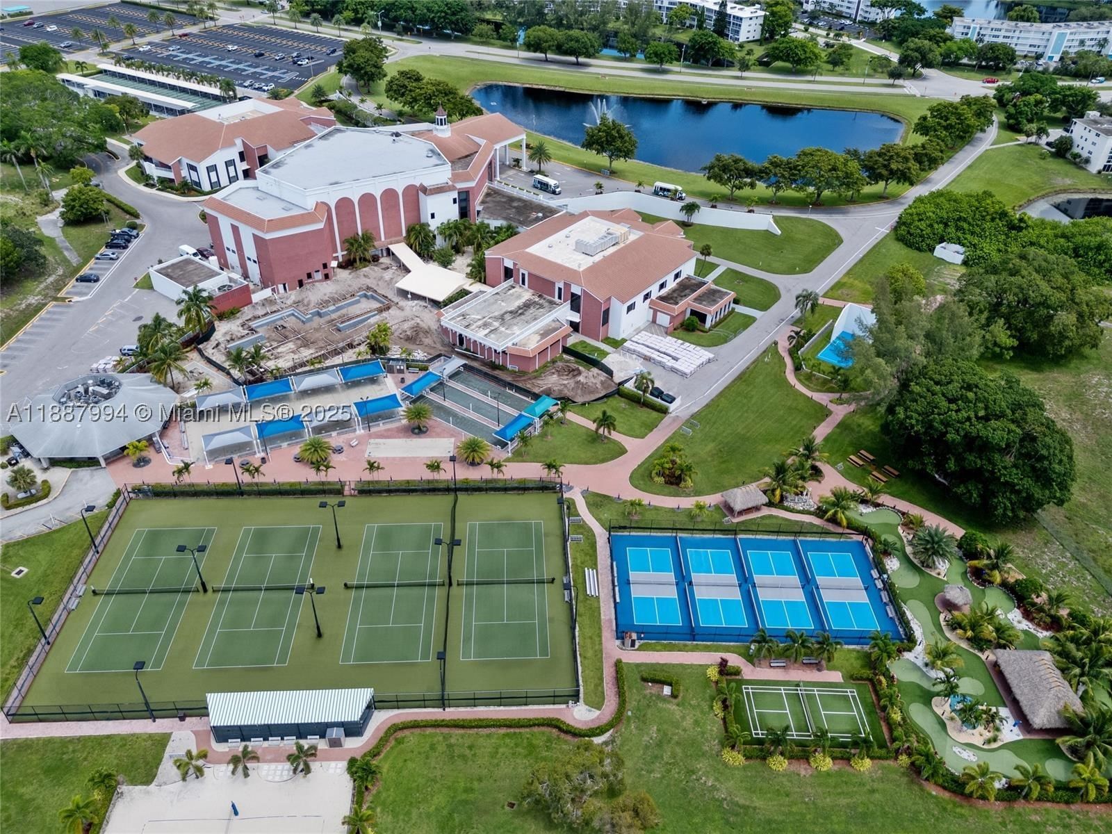 Real estate property located at 2079 Harwood F #2079, Broward, Harwood F Condo, Deerfield Beach, FL