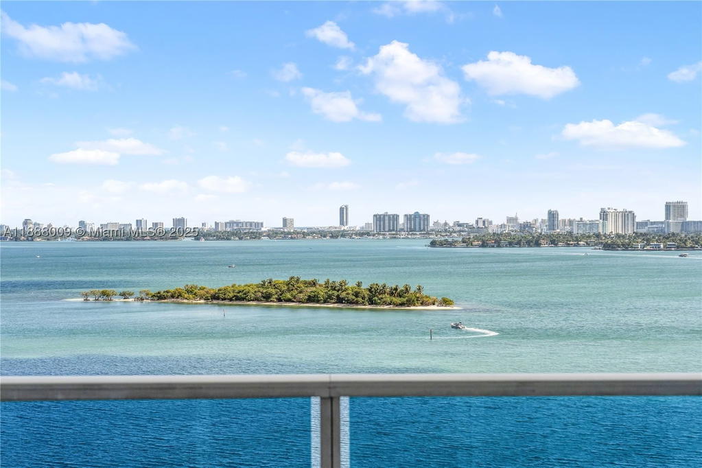 Real estate property located at 725 22nd St #16B, Miami-dade, New Wave Condo, Miami, FL