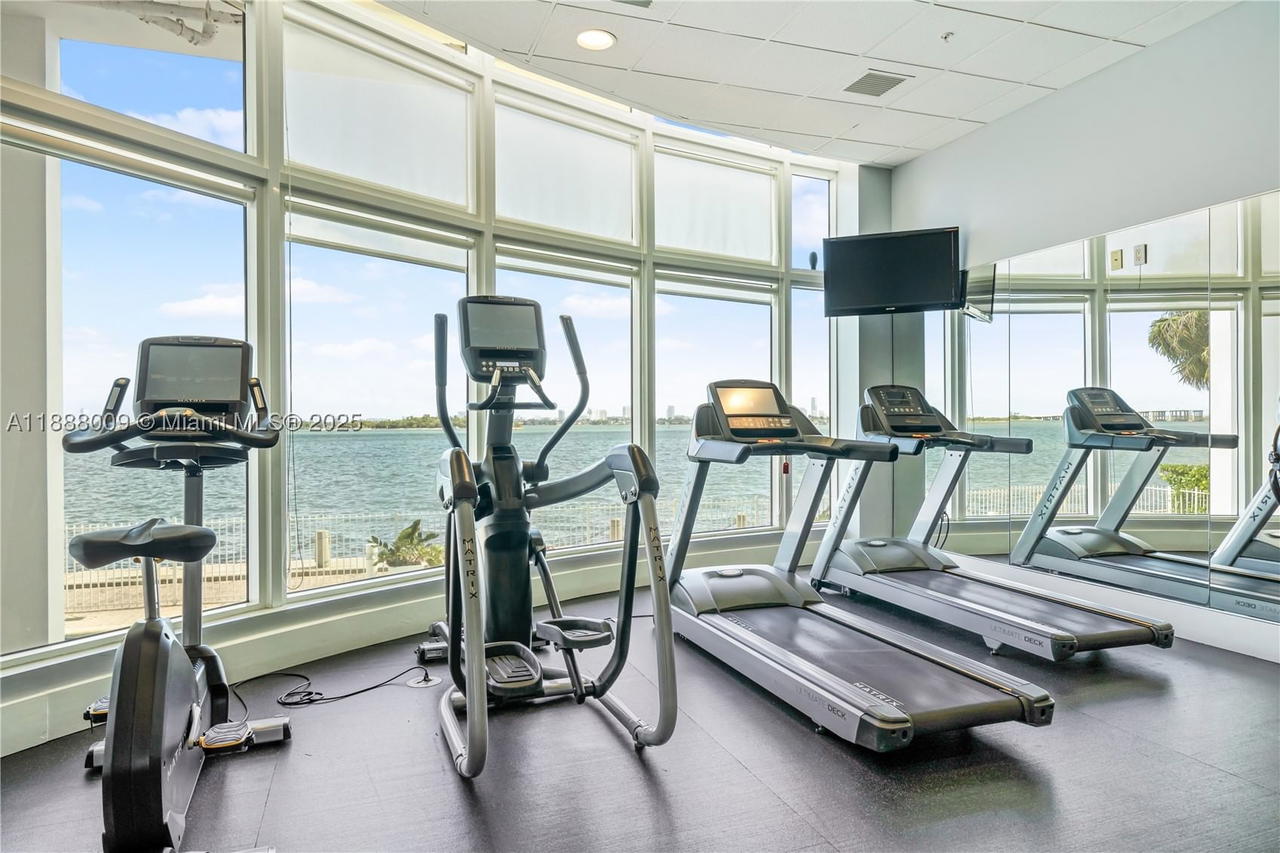 Real estate property located at 725 22nd St #16B, Miami-dade, New Wave Condo, Miami, FL