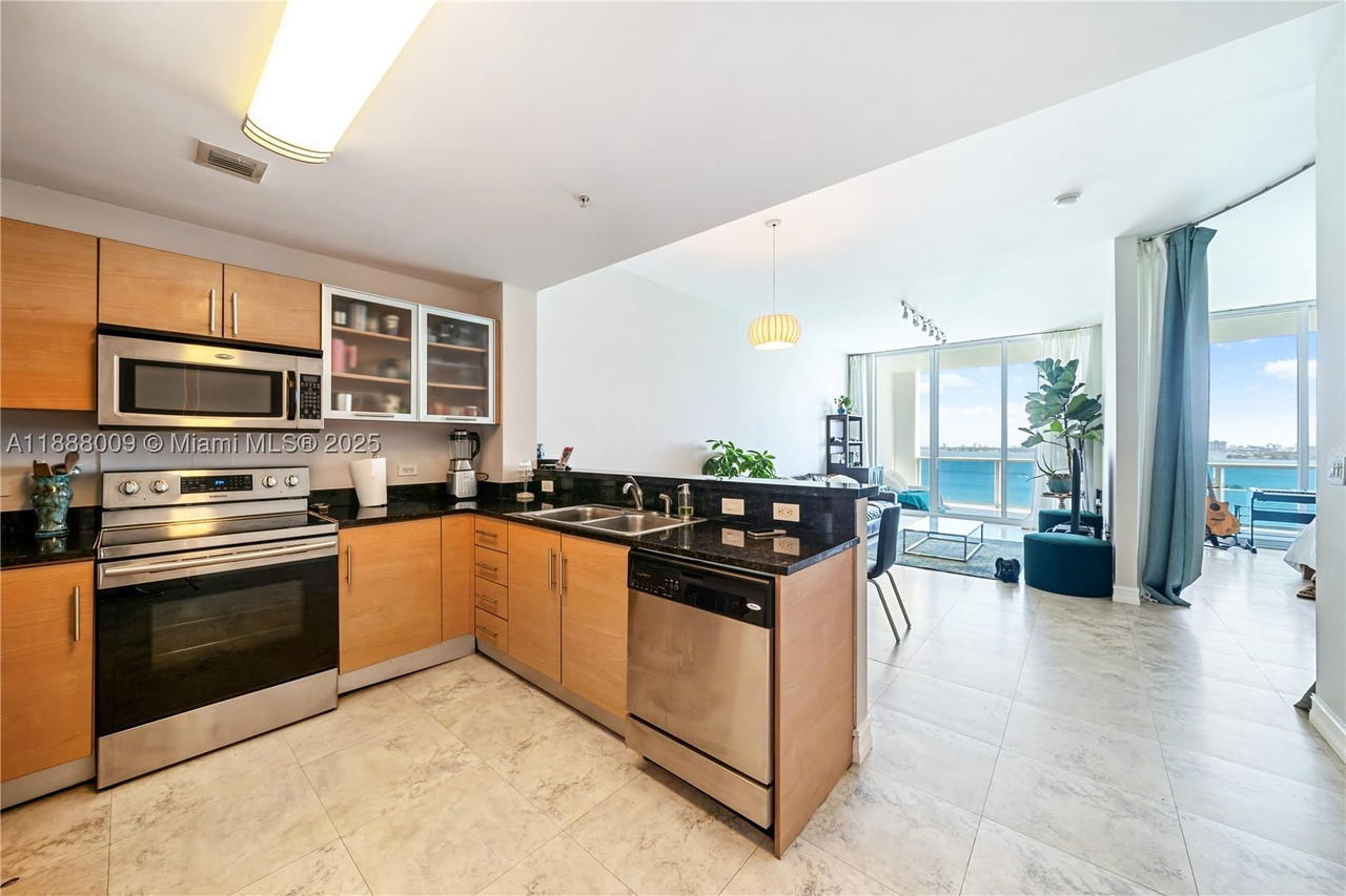 Real estate property located at 725 22nd St #16B, Miami-dade, New Wave Condo, Miami, FL