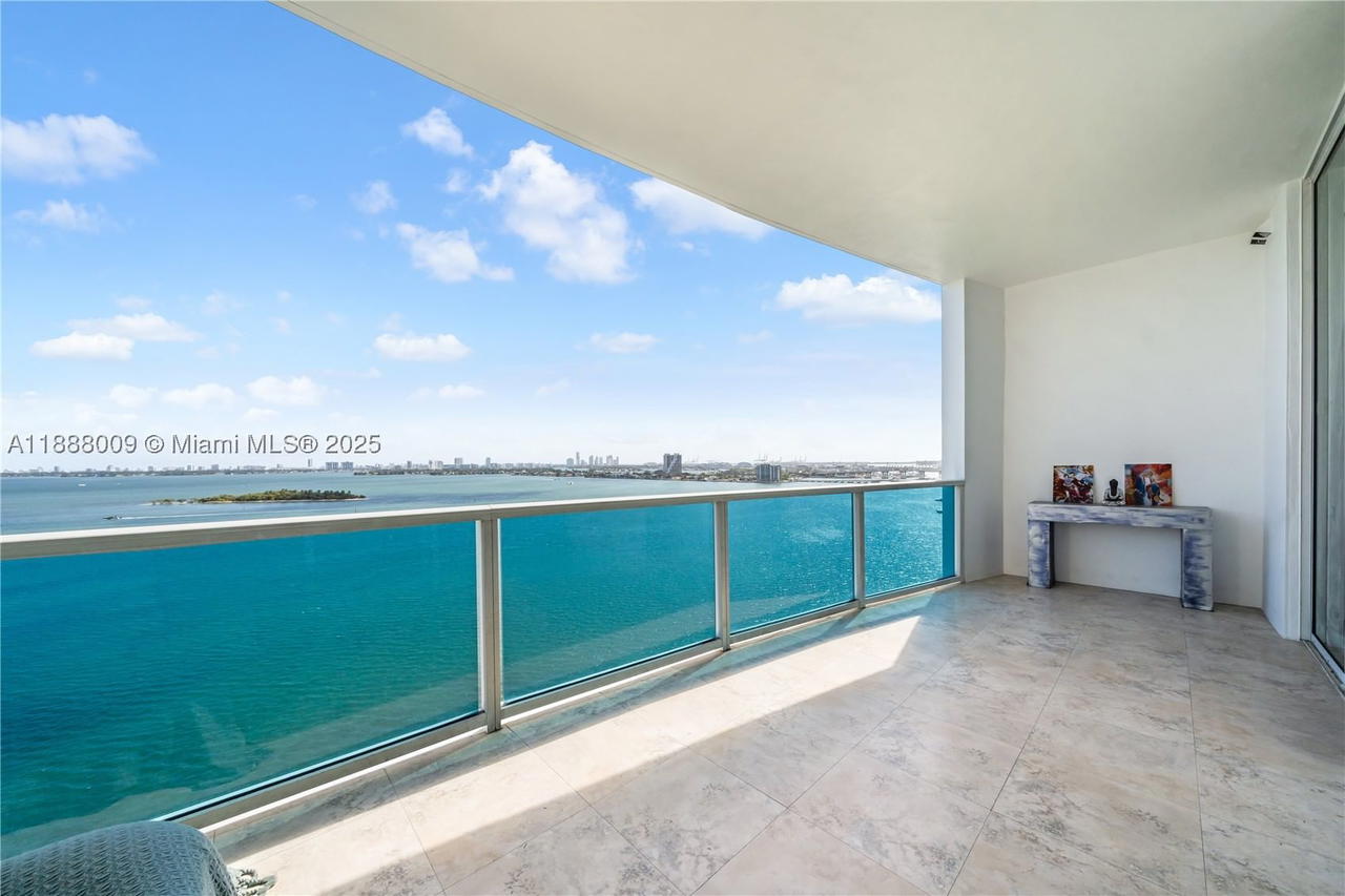 Real estate property located at 725 22nd St #16B, Miami-dade, New Wave Condo, Miami, FL