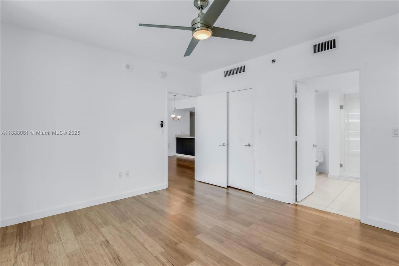 Real estate property located at 55 6th St #3503, Miami-dade, 500 Brickell West Condo, Miami, FL