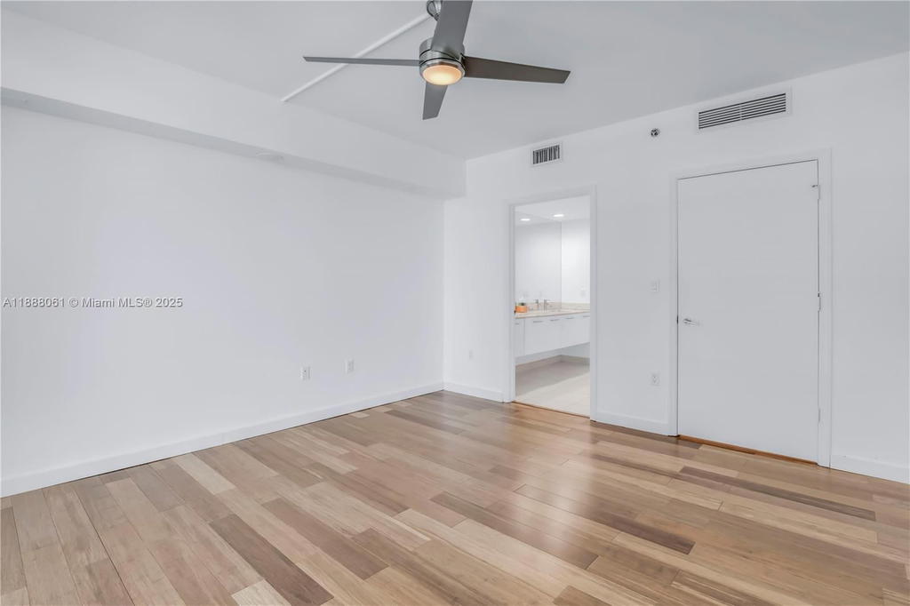 Real estate property located at 55 6th St #3503, Miami-dade, 500 Brickell West Condo, Miami, FL
