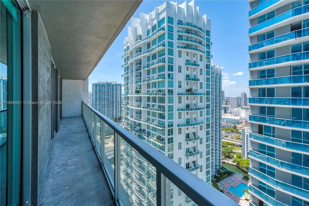 Real estate property located at 55 6th St #3503, Miami-dade, 500 Brickell West Condo, Miami, FL