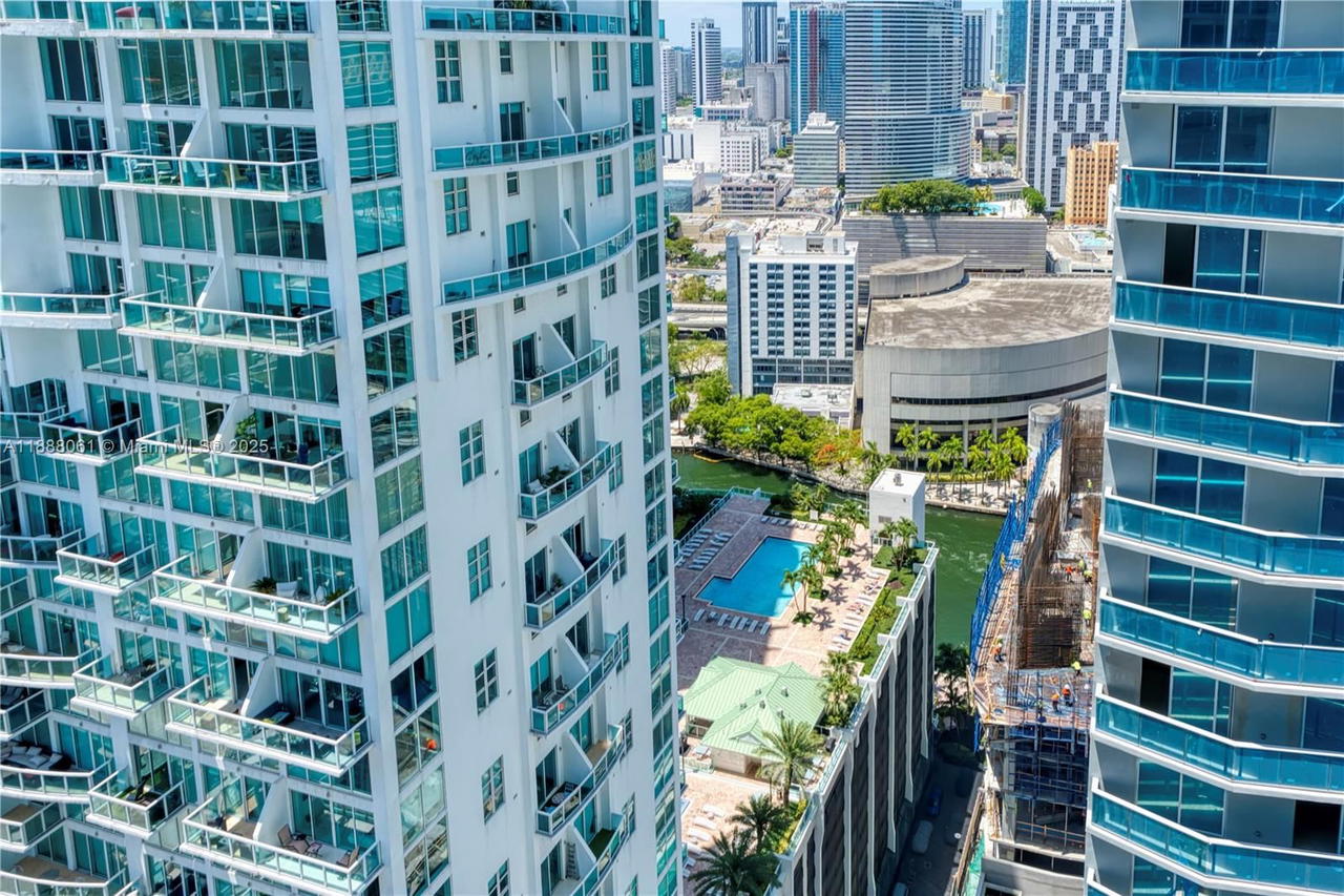Real estate property located at 55 6th St #3503, Miami-dade, 500 Brickell West Condo, Miami, FL