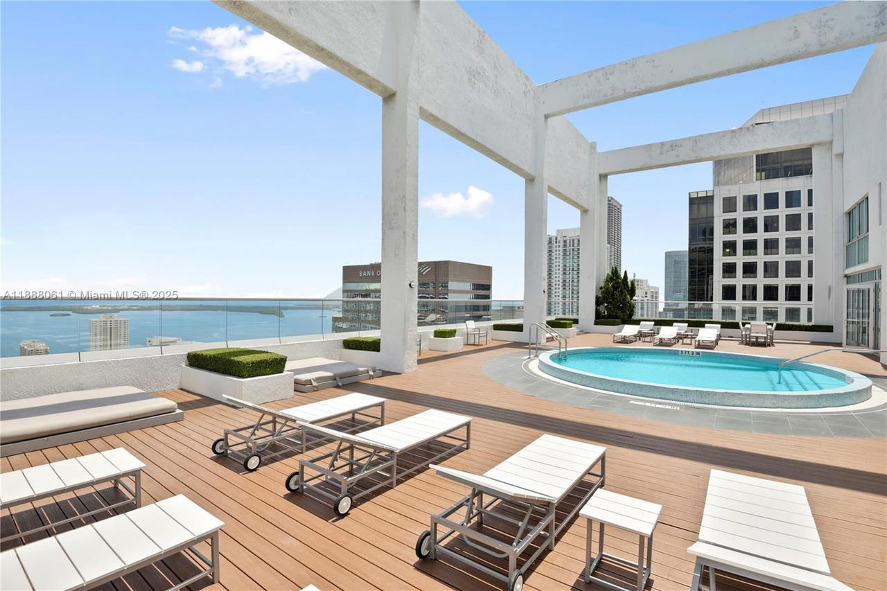 Real estate property located at 55 6th St #3503, Miami-dade, 500 Brickell West Condo, Miami, FL