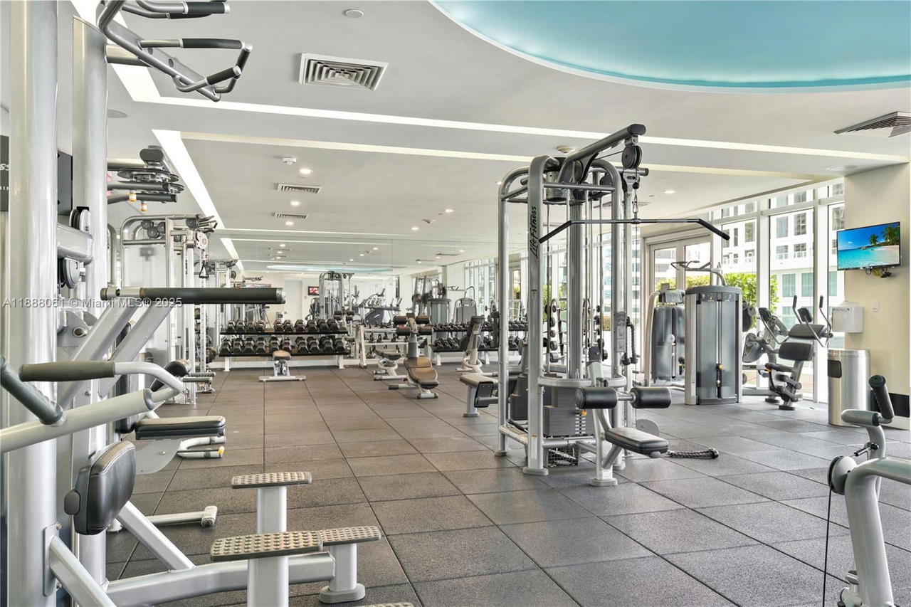 Real estate property located at 55 6th St #3503, Miami-dade, 500 Brickell West Condo, Miami, FL