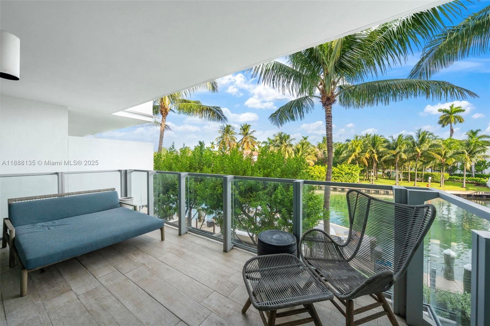 Real estate property located at 1201 20th St #304, Miami-dade, Island View Addn, Miami Beach, FL