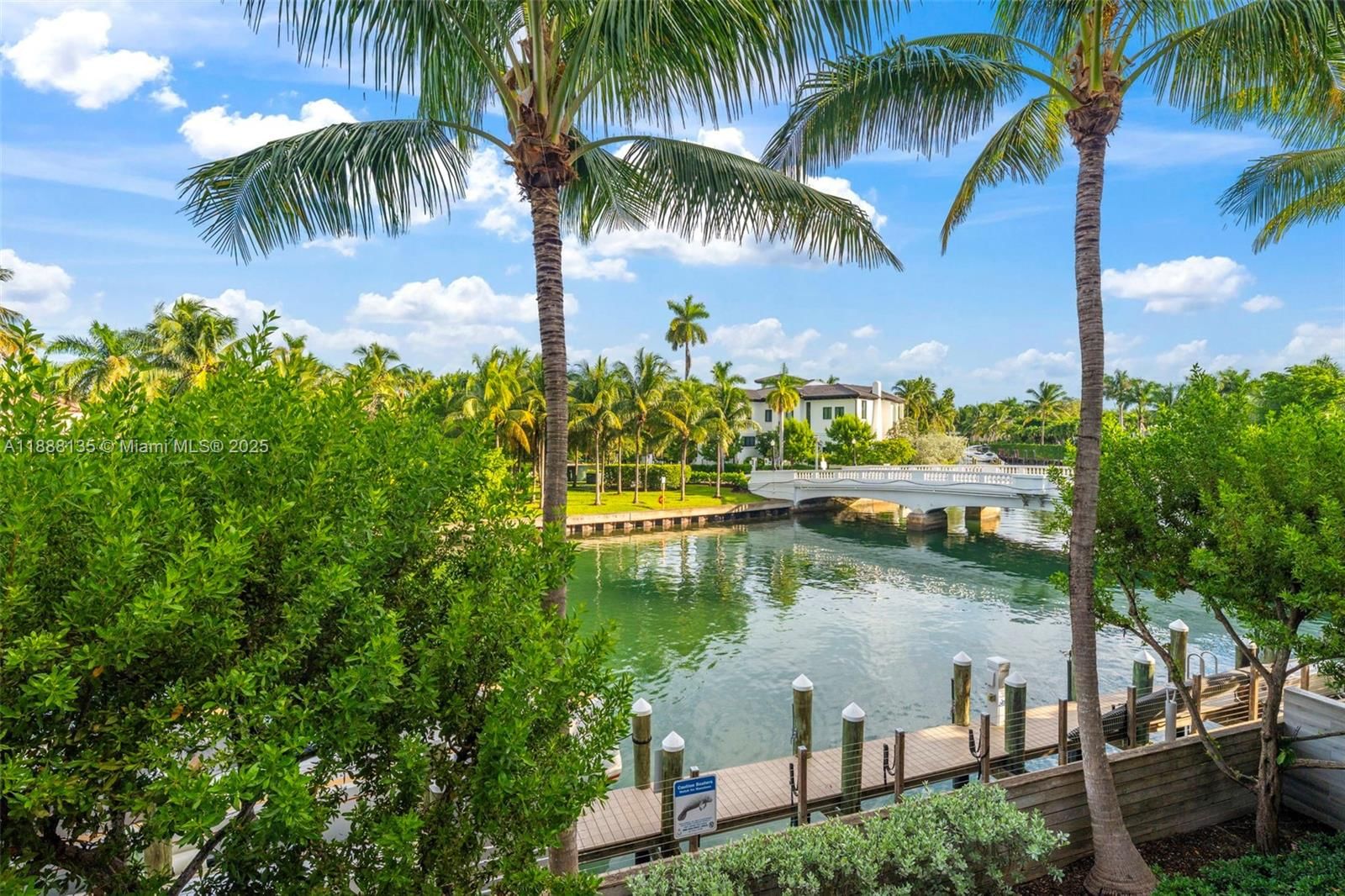 Real estate property located at 1201 20th St #304, Miami-dade, Island View Addn, Miami Beach, FL