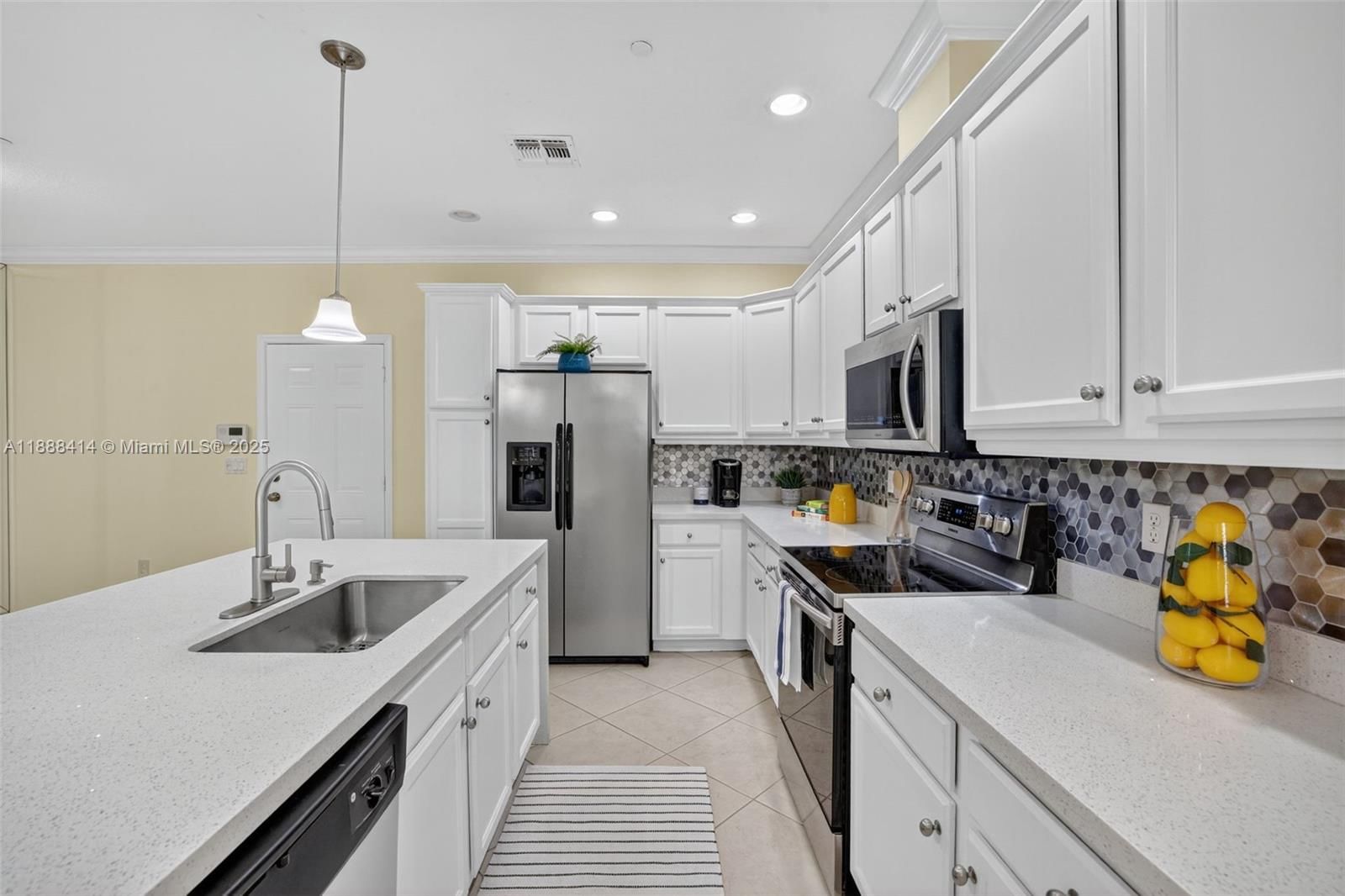 Real estate property located at 4186 Cascada Cir, Broward, Cascada At Monterra, Cooper City, FL