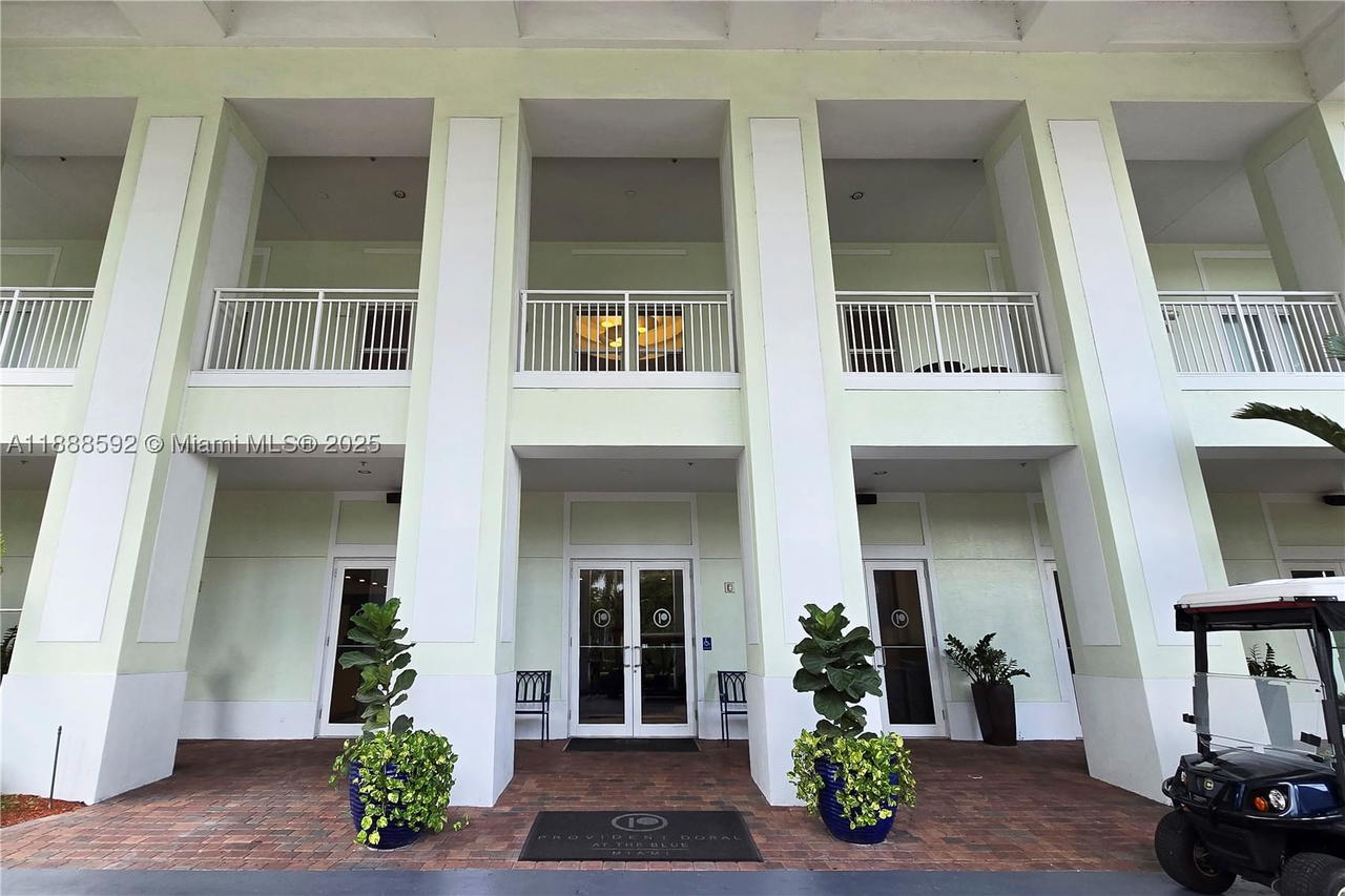Real estate property located at 5300 87th Ave #1212, Miami-dade, The Blue A Resort Hotel C, Doral, FL