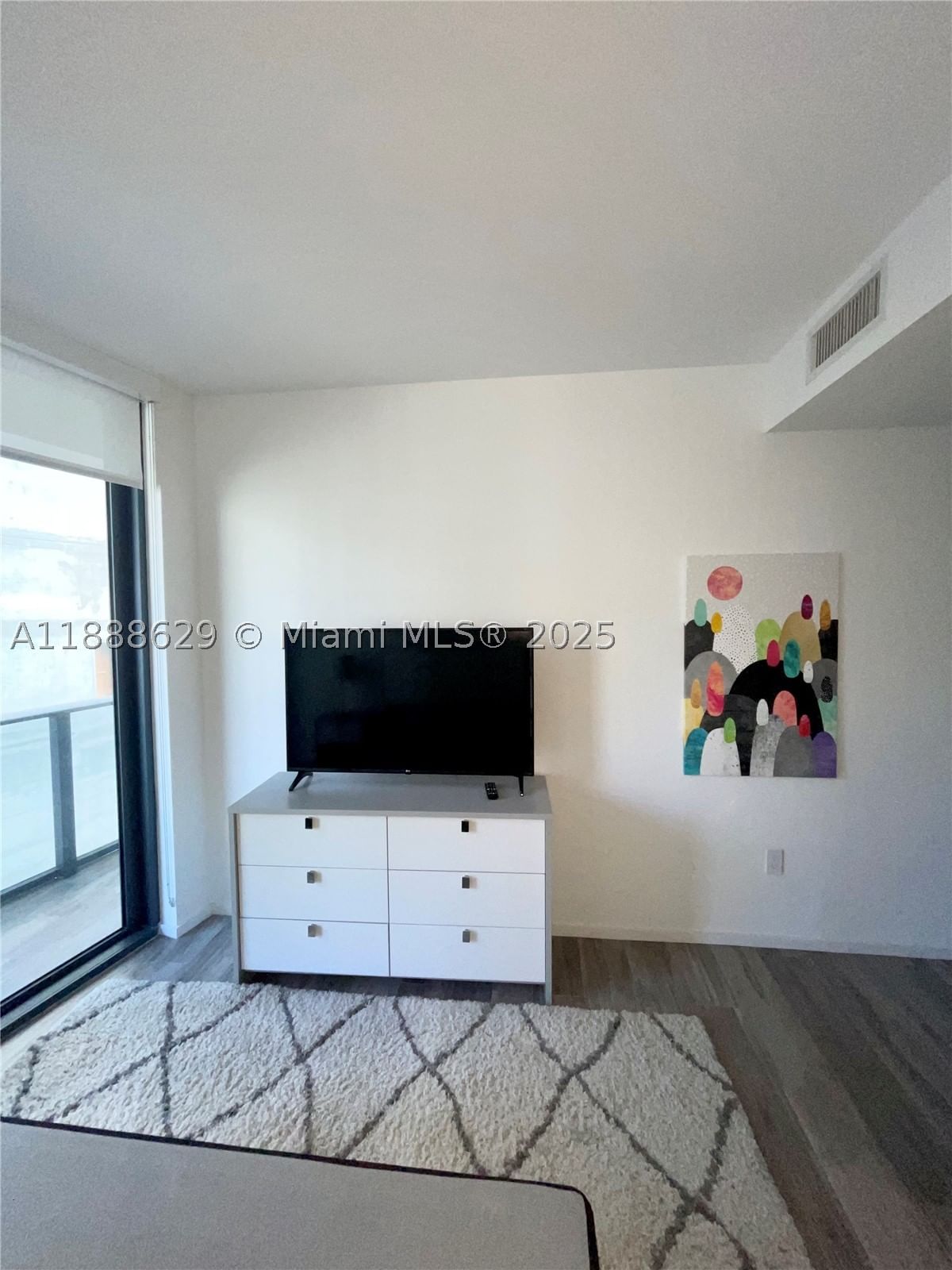 Real estate property located at 801 Miami Ave #3304, Miami-dade, 801 Sma Residences Condo, Miami, FL