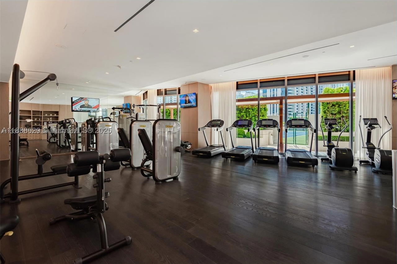 Real estate property located at 801 Miami Ave #3304, Miami-dade, 801 Sma Residences Condo, Miami, FL