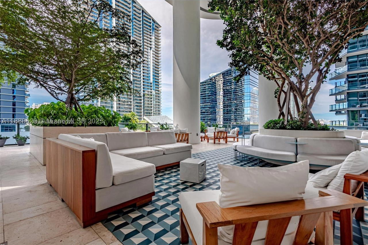 Real estate property located at 801 Miami Ave #3304, Miami-dade, 801 Sma Residences Condo, Miami, FL
