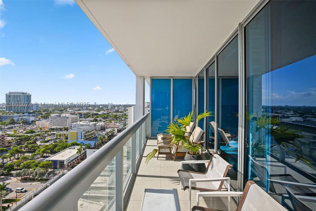 Real estate property located at 6899 Collins Ave #1610, Miami-dade, North Carillon Beach Cond, Miami Beach, FL