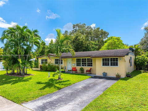 Real estate property located at 9710 74th St, Miami-dade, Heftler Homes Sunset Park, Miami, FL