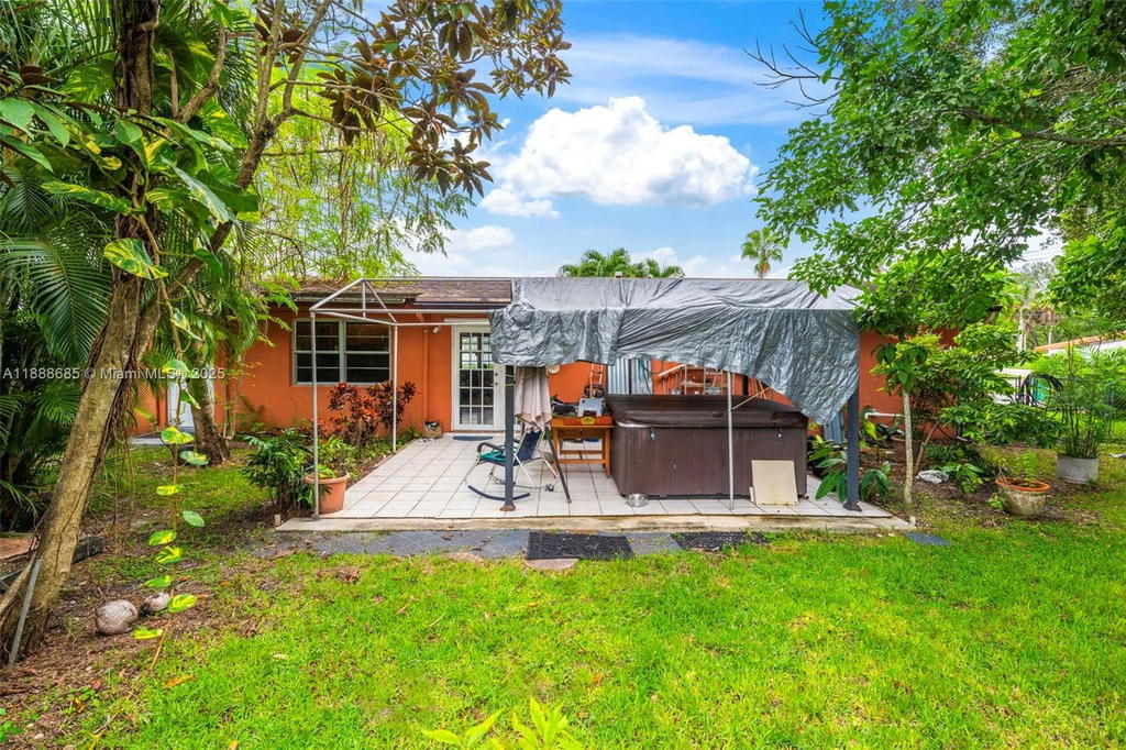 Real estate property located at 9710 74th St, Miami-dade, Heftler Homes Sunset Park, Miami, FL