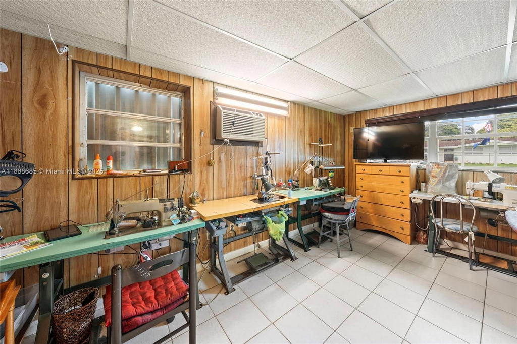 Real estate property located at 9710 74th St, Miami-dade, Heftler Homes Sunset Park, Miami, FL