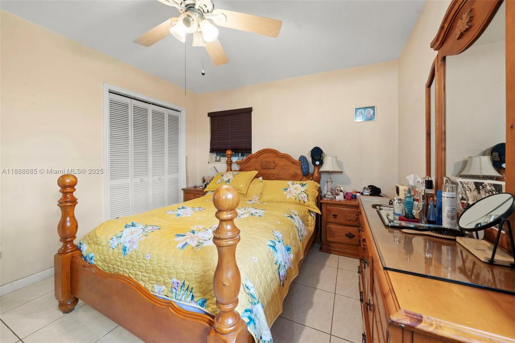 Real estate property located at 9710 74th St, Miami-dade, Heftler Homes Sunset Park, Miami, FL