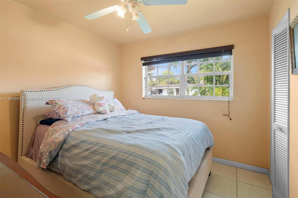 Real estate property located at 9710 74th St, Miami-dade, Heftler Homes Sunset Park, Miami, FL