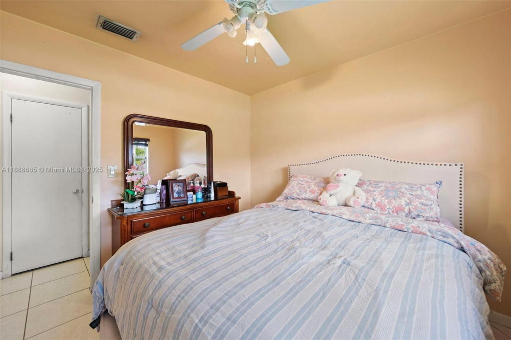 Real estate property located at 9710 74th St, Miami-dade, Heftler Homes Sunset Park, Miami, FL