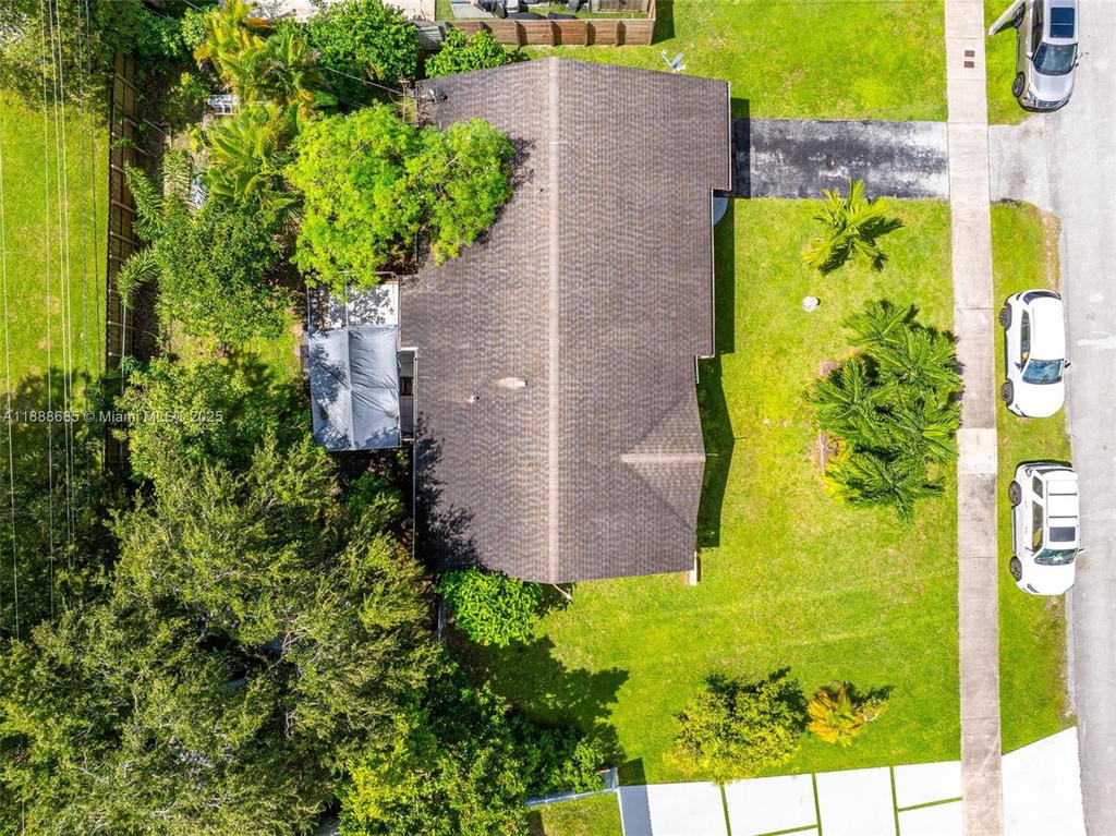 Real estate property located at 9710 74th St, Miami-dade, Heftler Homes Sunset Park, Miami, FL