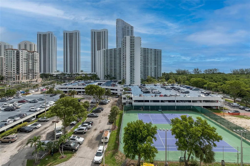 Real estate property located at 300 Bayview Dr #716, Miami-dade, Arlen House Condo, Sunny Isles Beach, FL
