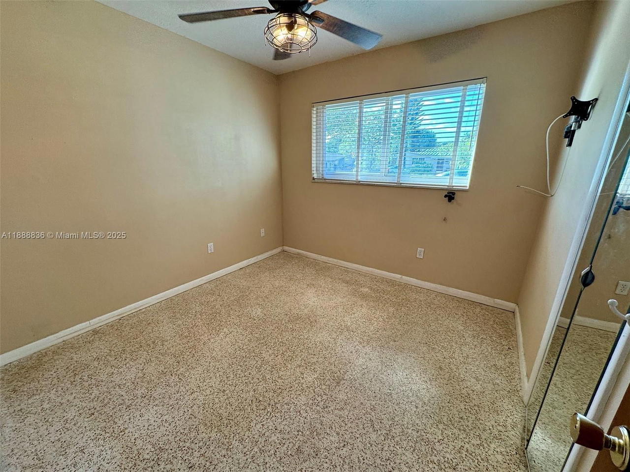 Real estate property located at 9765 74th St, Miami-dade, Heftler Homes Sunset Park, Miami, FL